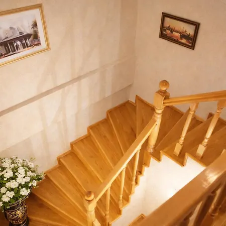 Valide-maide Hotel