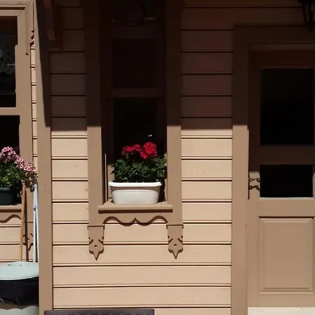 Ξενοδοχείο Valide-maide 2*