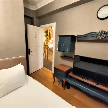 Valide-maide Otel