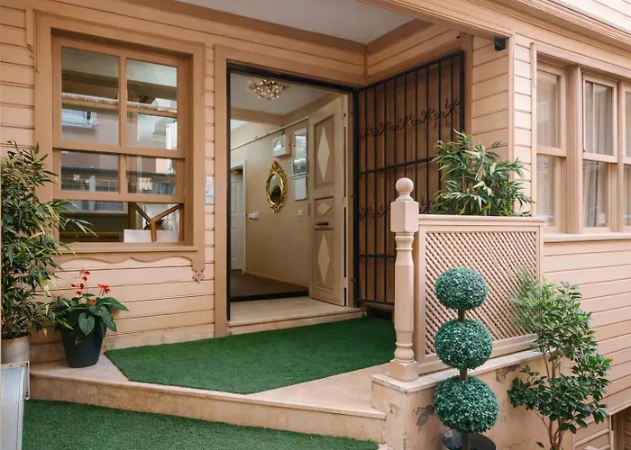 Valide-maide Hotel 2*